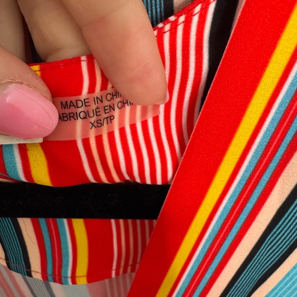 Alice + Olivia Flutter Tie-Front Top and Shorts Set NWOT - Picture 7 of 12